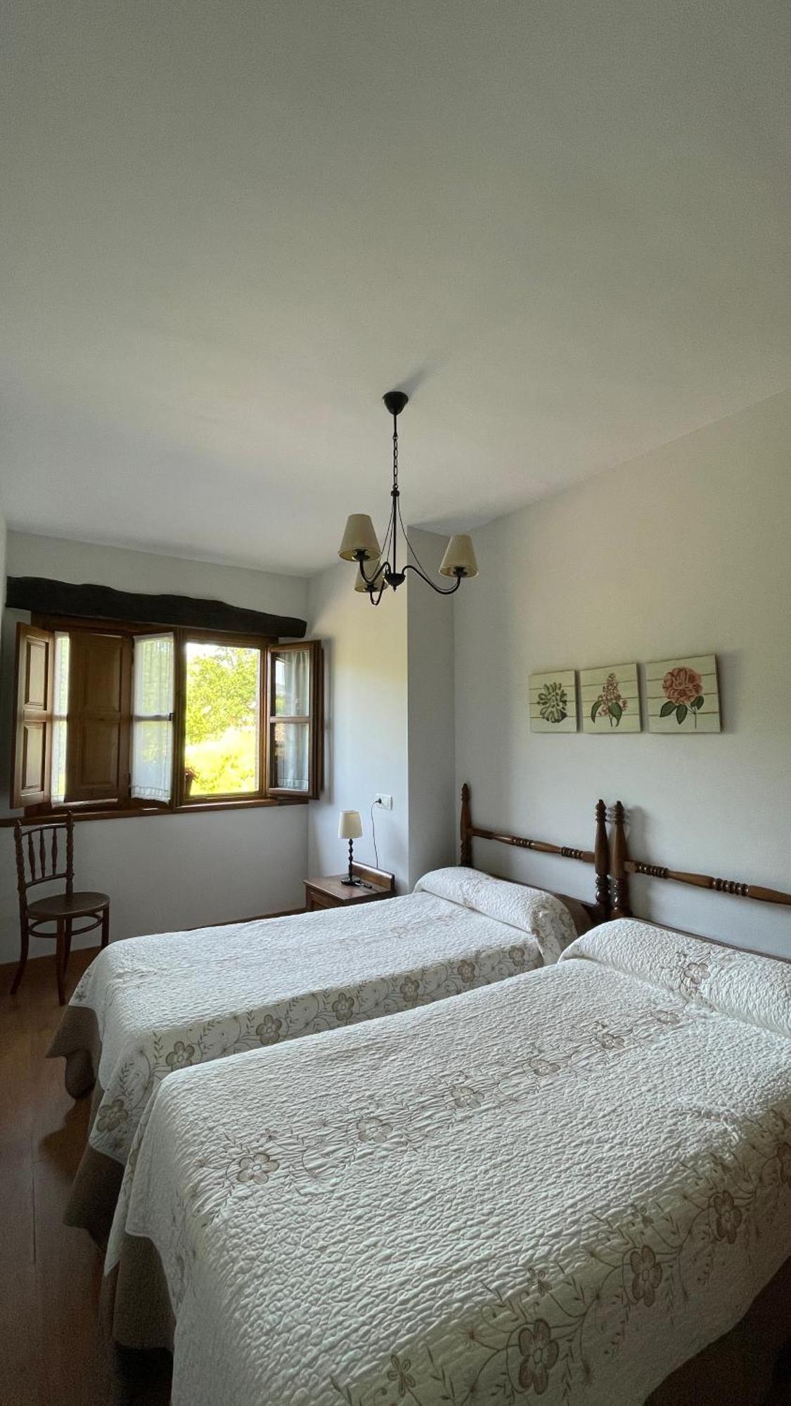 Apartamentos El Picoretu Местас-дель-Кон Экстерьер фото